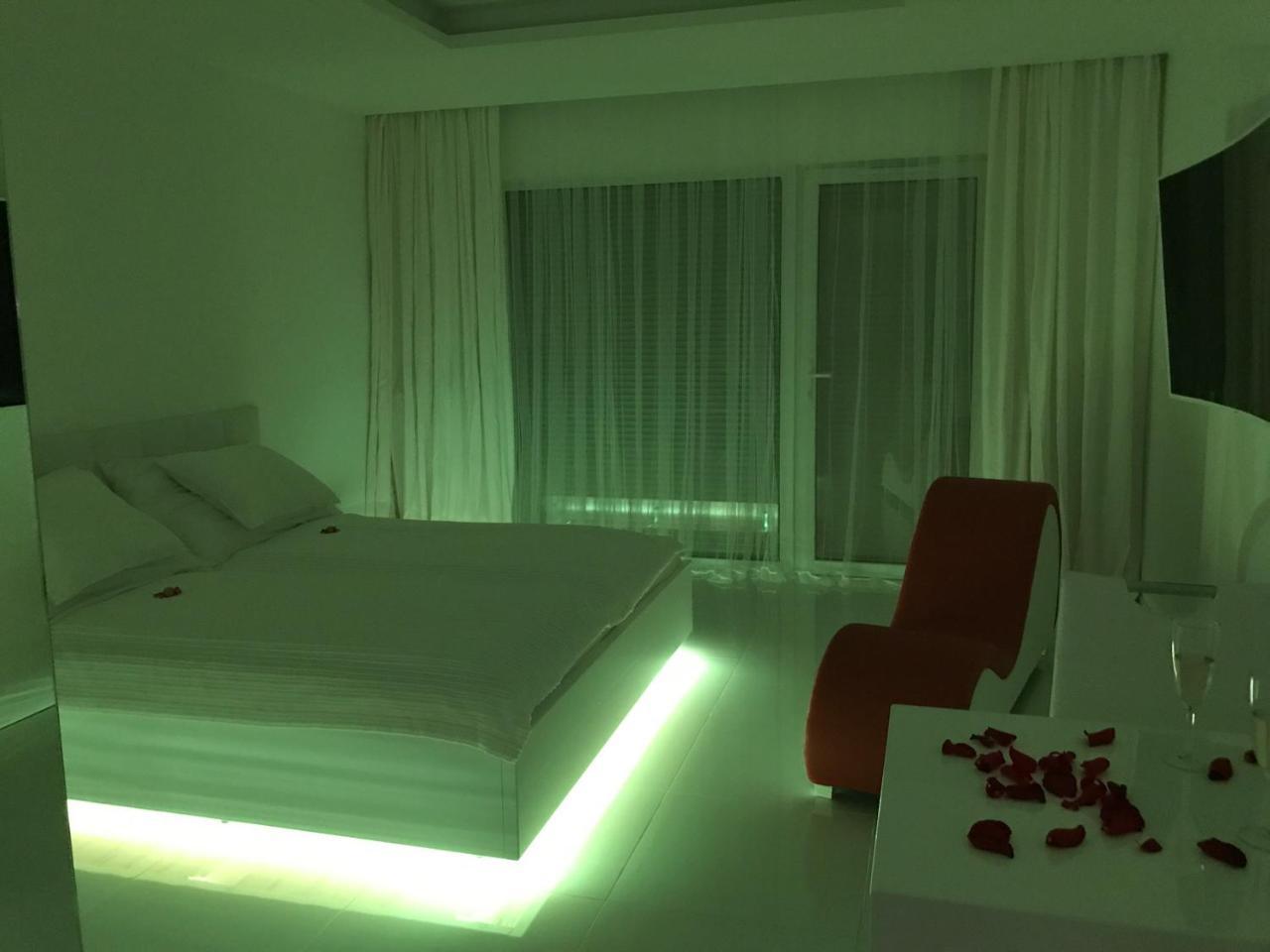 Wellness Apartments In Velence Ngoại thất bức ảnh